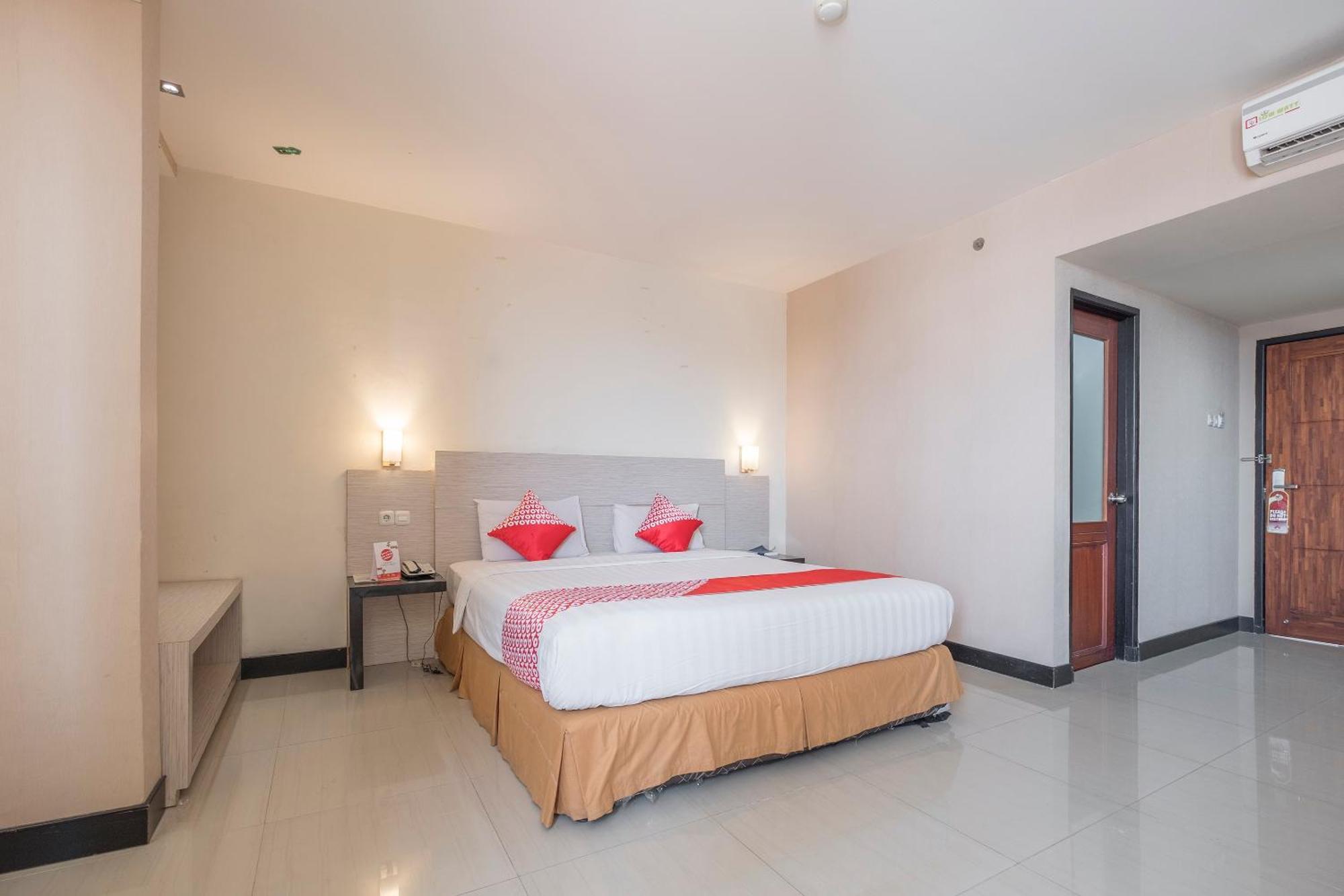Oyo 1081 Allson City Hotel Makasar Zewnętrze zdjęcie